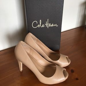 Cole Haan Violet Nike Air Peep Toe Pump in Beige